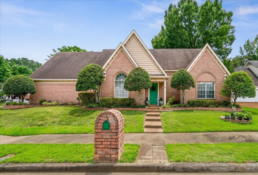 235 SUMMIT VIEW CV, Collierville, Tennessee 38017, 3 Bedrooms Bedrooms, 7 Rooms Rooms,2.1 BathroomsBathrooms,Residential,For Sale,SUMMIT VIEW,10223589