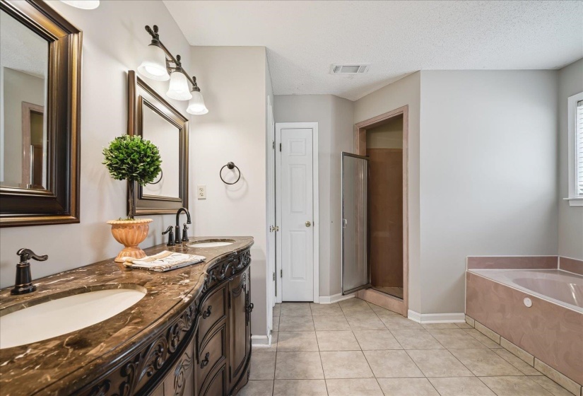 235 SUMMIT VIEW CV, Collierville, Tennessee 38017, 3 Bedrooms Bedrooms, 7 Rooms Rooms,2.1 BathroomsBathrooms,Residential,For Sale,SUMMIT VIEW,10223589