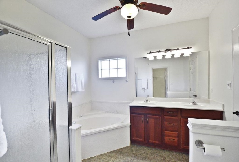 210 DUNCAN DR, Atoka, Tennessee 38004, 5 Bedrooms Bedrooms, 9 Rooms Rooms,3 BathroomsBathrooms,Residential,For Sale,DUNCAN,10223590