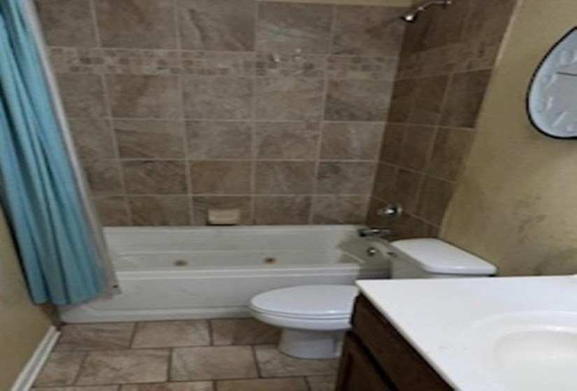 3784 MCCAIN RD, Memphis, Tennessee 38109, 4 Bedrooms Bedrooms, 8 Rooms Rooms,2 BathroomsBathrooms,Residential,For Sale,MCCAIN,10223594