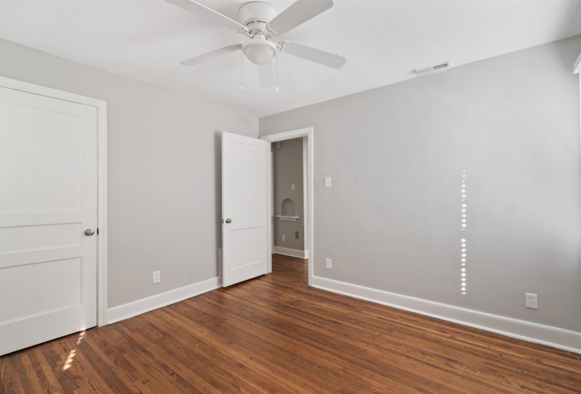3753 FRIAR TUCK RD, Memphis, Tennessee 38111, 3 Bedrooms Bedrooms, 5 Rooms Rooms,1 BathroomBathrooms,Residential,For Sale,FRIAR TUCK,10223598