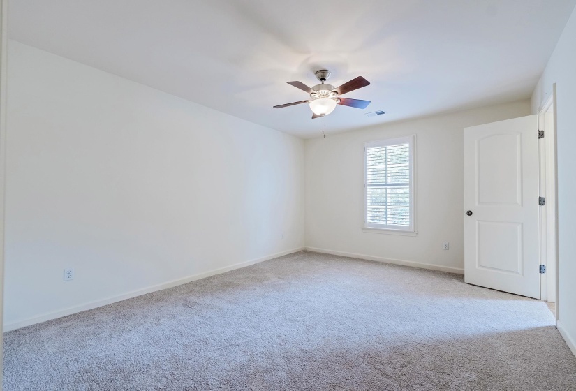 4437 COLTWOOD DR, Lakeland, Tennessee 38002, 4 Bedrooms Bedrooms, 11 Rooms Rooms,3 BathroomsBathrooms,Residential,For Sale,COLTWOOD,10223624