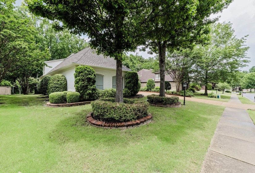 4437 COLTWOOD DR, Lakeland, Tennessee 38002, 4 Bedrooms Bedrooms, 11 Rooms Rooms,3 BathroomsBathrooms,Residential,For Sale,COLTWOOD,10223624