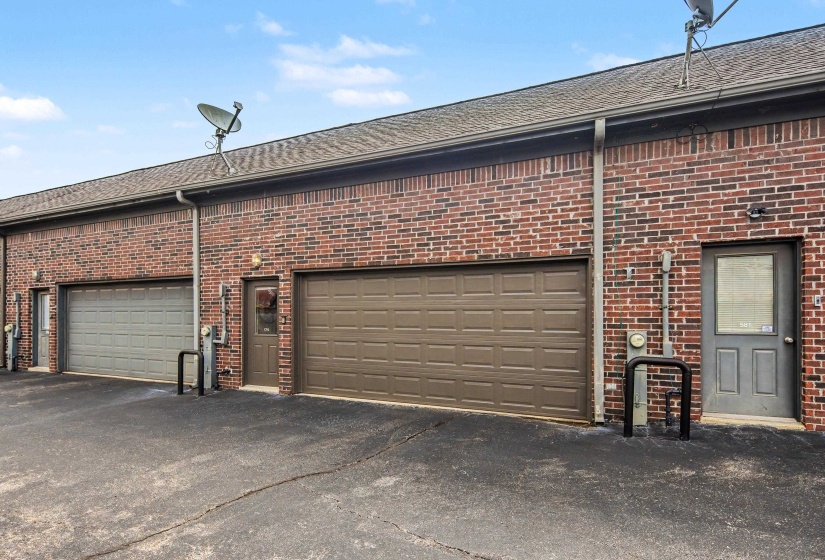 579 FRONT ST, Memphis, Tennessee 38103, 3 Bedrooms Bedrooms, 6 Rooms Rooms,3 BathroomsBathrooms,Residential,For Sale,FRONT,10223626