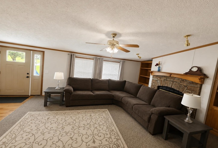 656 ROBERTSON RD, Mason, Tennessee 38049, 3 Bedrooms Bedrooms, 7 Rooms Rooms,2 BathroomsBathrooms,Residential,For Sale,ROBERTSON,10223631