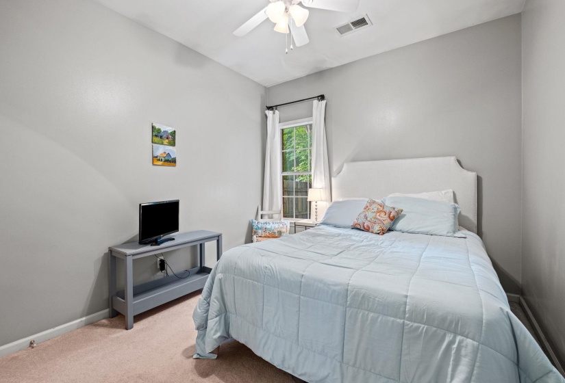 393 FOUNTAIN CREST DR, Memphis, Tennessee 38120, 3 Bedrooms Bedrooms, 7 Rooms Rooms,2 BathroomsBathrooms,Residential,For Sale,FOUNTAIN CREST,10223634