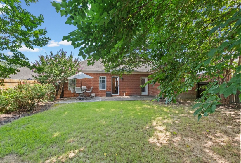 393 FOUNTAIN CREST DR, Memphis, Tennessee 38120, 3 Bedrooms Bedrooms, 7 Rooms Rooms,2 BathroomsBathrooms,Residential,For Sale,FOUNTAIN CREST,10223634