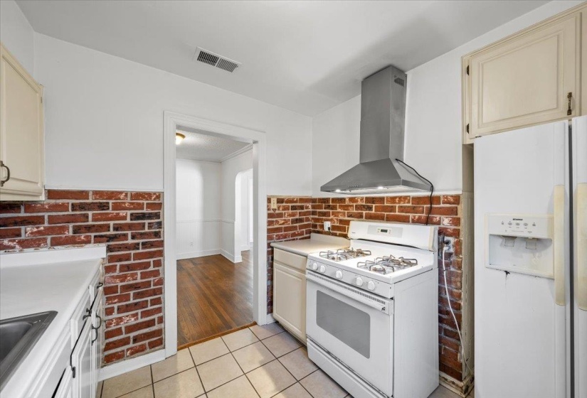 740 LOEB ST, Memphis, Tennessee 38111, 3 Bedrooms Bedrooms, 6 Rooms Rooms,1 BathroomBathrooms,Residential,For Sale,LOEB,10223647