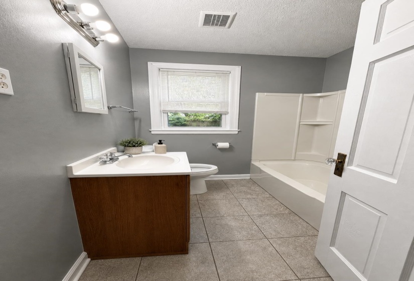 3610 KEARNEY AVE, Memphis, Tennessee 38111, 3 Bedroom Bedrooms, 7 Room Rooms,1.1 BathroomBathrooms,Rental Properties,For Sale,KEARNEY,0,10223698