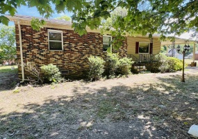 900 PEETE ST, Covington, Tennessee 38019, 3 Bedrooms Bedrooms, 8 Rooms Rooms,1 BathroomBathrooms,Residential,For Sale,PEETE,10204735 900 PEETE ST, Covington, Tennessee 38019, 3 Bedrooms Bedrooms, 8 Rooms Rooms,1 BathroomBathrooms,Residential,For Sale,PEETE,10204735