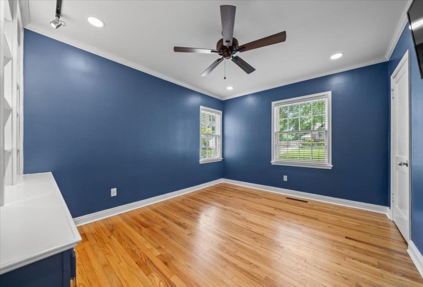 3808 OAKLEY AVE, Memphis, Tennessee 38111, 4 Bedrooms Bedrooms, 9 Rooms Rooms,2 BathroomsBathrooms,Residential,For Sale,OAKLEY,10223655