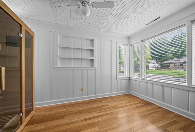 3808 OAKLEY AVE, Memphis, Tennessee 38111, 4 Bedrooms Bedrooms, 9 Rooms Rooms,2 BathroomsBathrooms,Residential,For Sale,OAKLEY,10223655