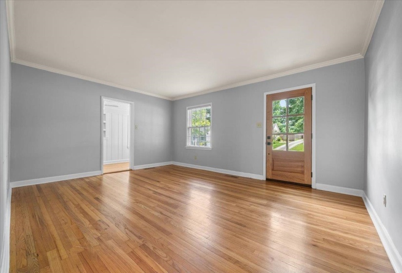 3808 OAKLEY AVE, Memphis, Tennessee 38111, 4 Bedrooms Bedrooms, 9 Rooms Rooms,2 BathroomsBathrooms,Residential,For Sale,OAKLEY,10223655