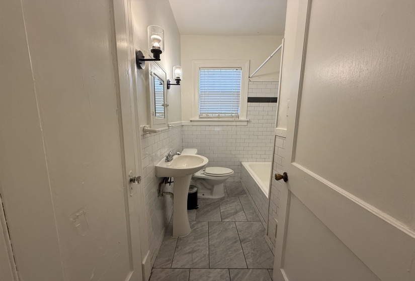 1486 VOLLINTINE AVE, Memphis, Tennessee 38107, 3 Bedrooms Bedrooms, 7 Rooms Rooms,1 BathroomBathrooms,Residential,For Sale,VOLLINTINE,10223657