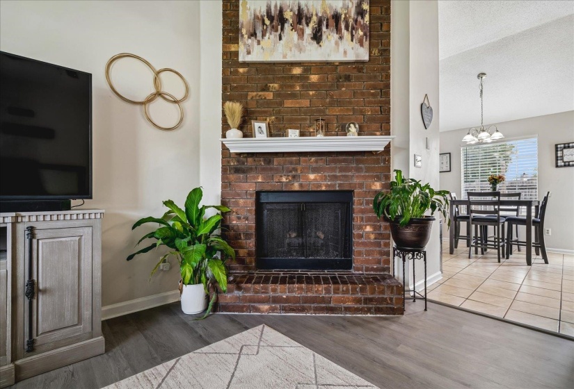 2597 APPLING GLEN DR, Memphis, Tennessee 38133, 3 Bedrooms Bedrooms, 5 Rooms Rooms,2 BathroomsBathrooms,Residential,For Sale,APPLING GLEN,10223660
