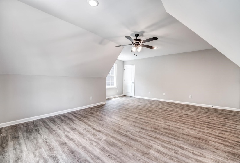 90 BLUE DR, Oakland, Tennessee 38060, 4 Bedrooms Bedrooms, 7 Rooms Rooms,3 BathroomsBathrooms,Residential,For Sale,BLUE,10223675