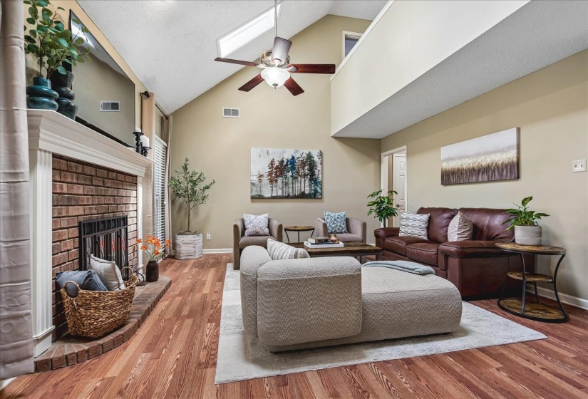 2309 HICKORY PATH DR, Cordova, Tennessee 38016, 3 Bedrooms Bedrooms, 7 Rooms Rooms,2.1 BathroomsBathrooms,Residential,For Sale,HICKORY PATH,10223676