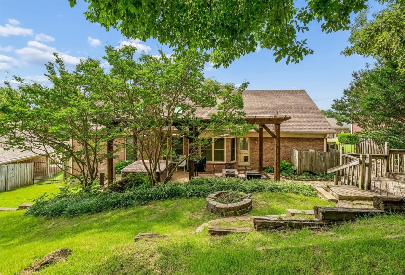 2309 HICKORY PATH DR, Cordova, Tennessee 38016, 3 Bedrooms Bedrooms, 7 Rooms Rooms,2.1 BathroomsBathrooms,Residential,For Sale,HICKORY PATH,10223676
