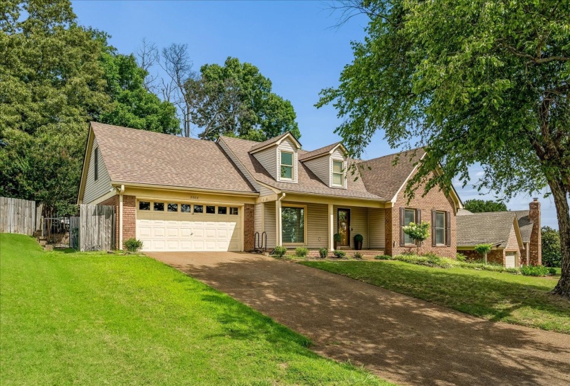 2309 HICKORY PATH DR, Cordova, Tennessee 38016, 3 Bedrooms Bedrooms, 7 Rooms Rooms,2.1 BathroomsBathrooms,Residential,For Sale,HICKORY PATH,10223676