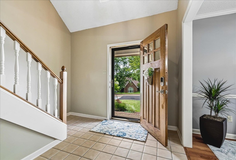 2309 HICKORY PATH DR, Cordova, Tennessee 38016, 3 Bedrooms Bedrooms, 7 Rooms Rooms,2.1 BathroomsBathrooms,Residential,For Sale,HICKORY PATH,10223676