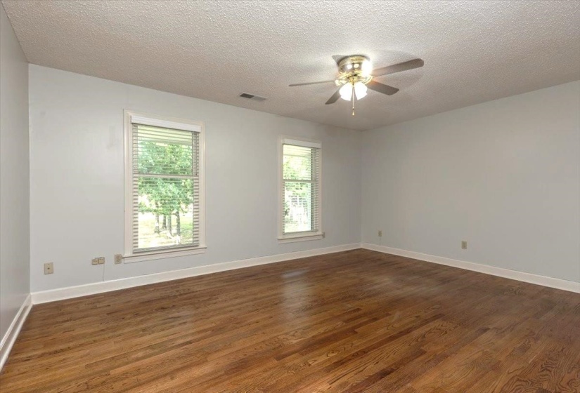2608 HOLLY SPRING DR, Germantown, Tennessee 38138, 5 Bedroom Bedrooms, 10 Room Rooms,4.1 BathroomBathrooms,Residential,For Sale,HOLLY SPRING,0,10223679