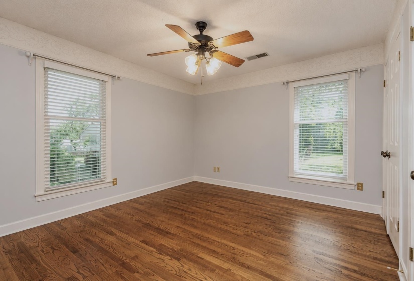 2608 HOLLY SPRING DR, Germantown, Tennessee 38138, 5 Bedroom Bedrooms, 10 Room Rooms,4.1 BathroomBathrooms,Residential,For Sale,HOLLY SPRING,0,10223679