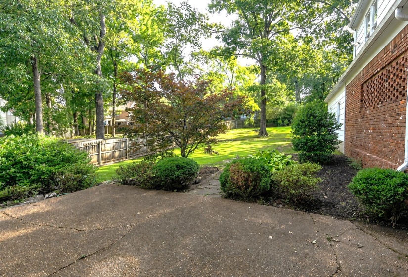 2608 HOLLY SPRING DR, Germantown, Tennessee 38138, 5 Bedroom Bedrooms, 10 Room Rooms,4.1 BathroomBathrooms,Residential,For Sale,HOLLY SPRING,0,10223679