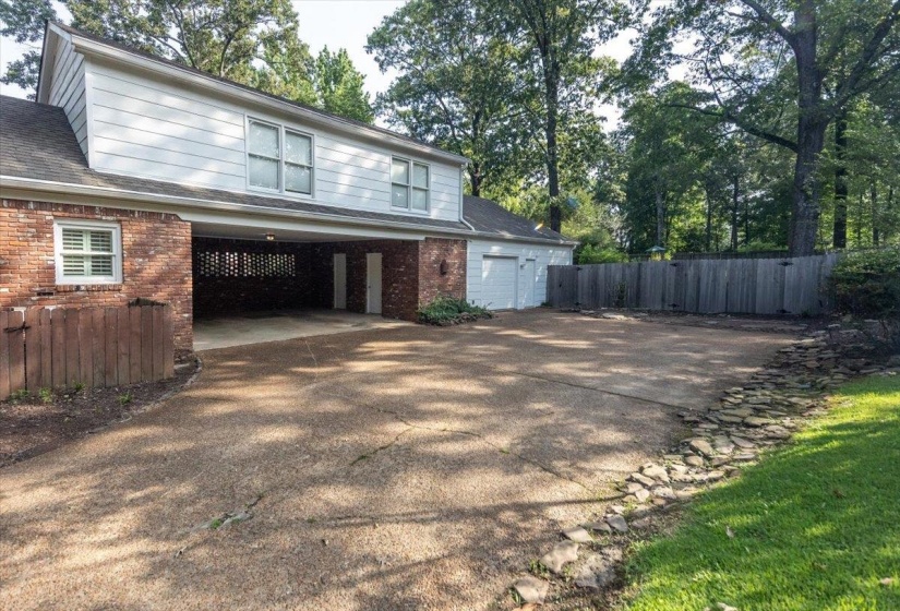 2608 HOLLY SPRING DR, Germantown, Tennessee 38138, 5 Bedroom Bedrooms, 10 Room Rooms,4.1 BathroomBathrooms,Residential,For Sale,HOLLY SPRING,0,10223679