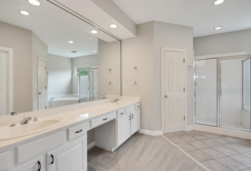 2004 HOUSTON WAY, Collierville, Tennessee 38139, 4 Bedrooms Bedrooms, 11 Rooms Rooms,3.1 BathroomsBathrooms,Residential,For Sale,HOUSTON,10223686