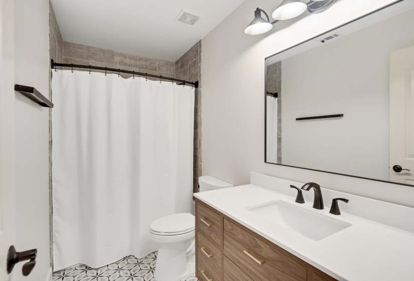 2004 HOUSTON WAY, Collierville, Tennessee 38139, 4 Bedrooms Bedrooms, 11 Rooms Rooms,3.1 BathroomsBathrooms,Residential,For Sale,HOUSTON,10223686