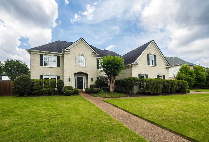 2004 HOUSTON WAY, Collierville, Tennessee 38139, 4 Bedrooms Bedrooms, 11 Rooms Rooms,3.1 BathroomsBathrooms,Residential,For Sale,HOUSTON,10223686