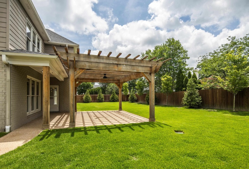 2004 HOUSTON WAY, Collierville, Tennessee 38139, 4 Bedrooms Bedrooms, 11 Rooms Rooms,3.1 BathroomsBathrooms,Residential,For Sale,HOUSTON,10223686