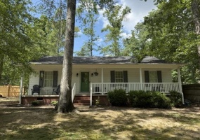 395 AUSTIN ST, Savannah, Tennessee 38372, 3 Bedrooms Bedrooms, 9 Rooms Rooms,2 BathroomsBathrooms,Residential,For Sale,AUSTIN,10223688 395 AUSTIN ST, Savannah, Tennessee 38372, 3 Bedrooms Bedrooms, 9 Rooms Rooms,2 BathroomsBathrooms,Residential,For Sale,AUSTIN,10223688