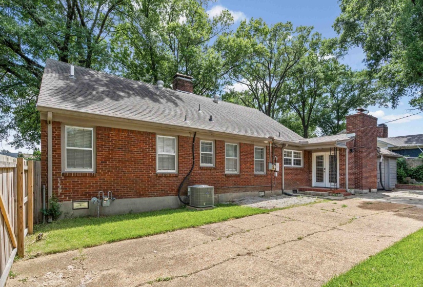 3456 WALNUT GROVE RD, Memphis, Tennessee 38111, 3 Bedrooms Bedrooms, 7 Rooms Rooms,2 BathroomsBathrooms,Residential,For Sale,WALNUT GROVE,10223691