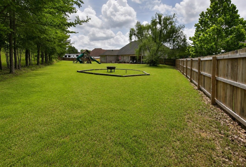 5519 CHAPEL MEADOW CV, Arlington, Tennessee 38002, 4 Bedrooms Bedrooms, 9 Rooms Rooms,3 BathroomsBathrooms,Residential,For Sale,CHAPEL MEADOW,10223696