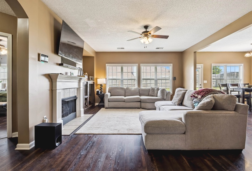 5032 WILL FALL RD, Bartlett, Tennessee 38002, 5 Bedrooms Bedrooms, 10 Rooms Rooms,3.1 BathroomsBathrooms,Residential,For Sale,WILL FALL,10223697