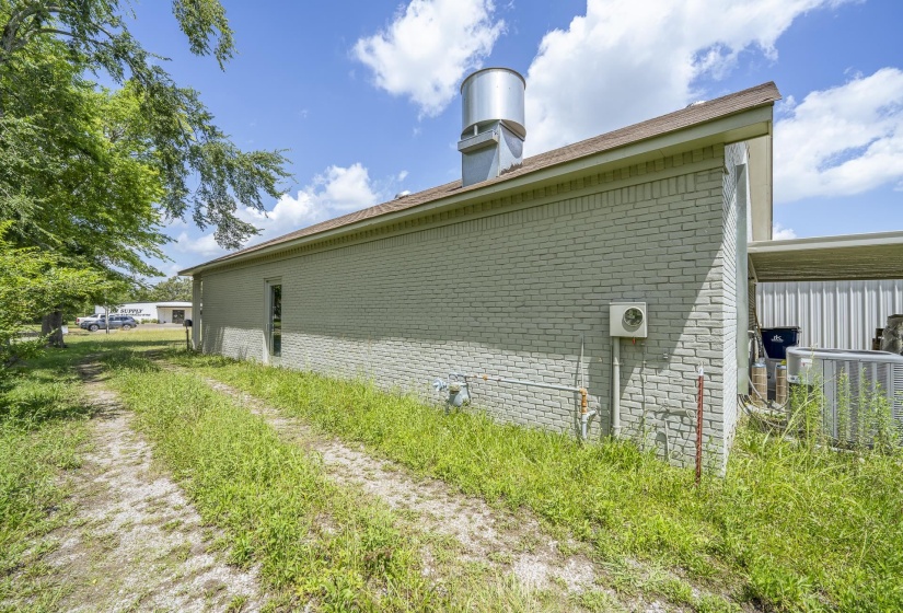 445 FLORENCE RD, Savannah, Tennessee 38372, 0 , 0 ,0,Commercial/industrial,For Sale,FLORENCE,0,10223741