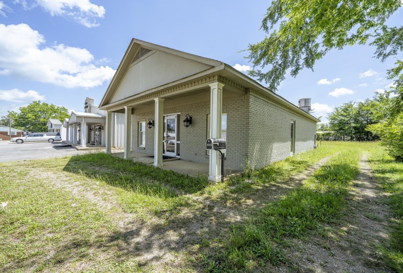445 FLORENCE RD, Savannah, Tennessee 38372, 0 , 0 ,0,Commercial/industrial,For Sale,FLORENCE,0,10223741
