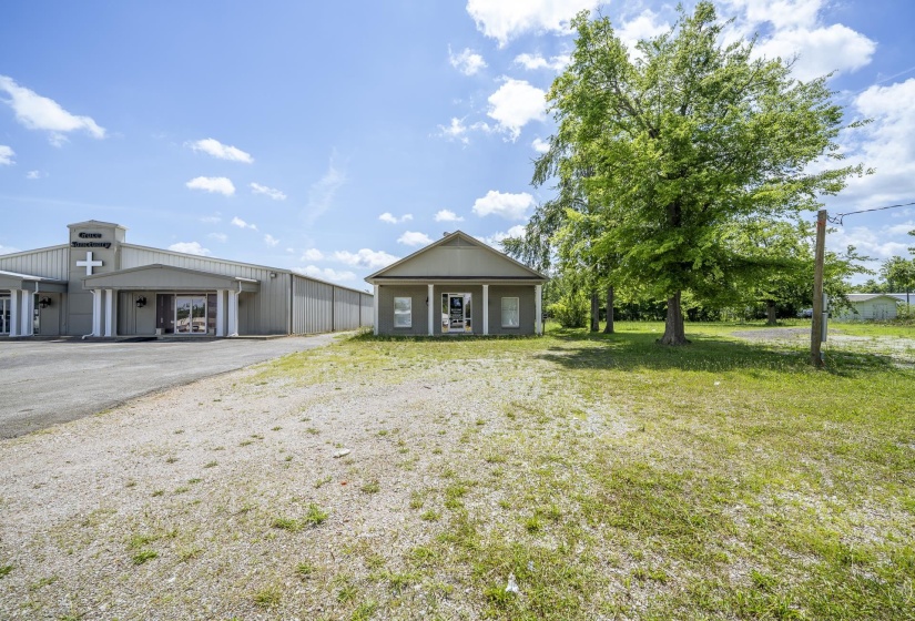 445 FLORENCE RD, Savannah, Tennessee 38372, 0 , 0 ,0,Commercial/industrial,For Sale,FLORENCE,0,10223741