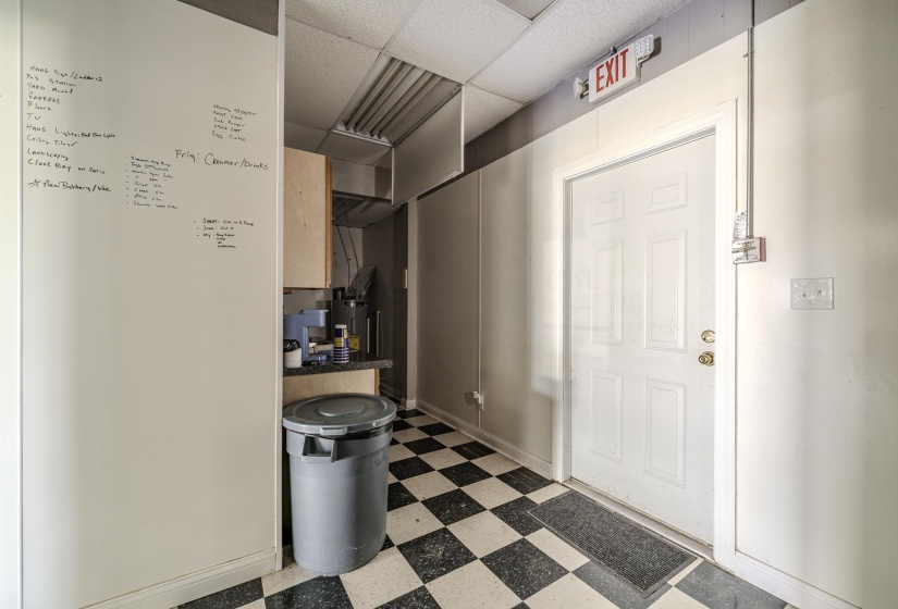 445 FLORENCE RD, Savannah, Tennessee 38372, 0 , 0 ,0,Commercial/industrial,For Sale,FLORENCE,0,10223741