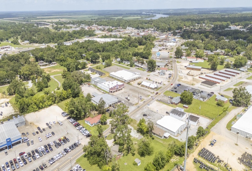 445 FLORENCE RD, Savannah, Tennessee 38372, 0 , 0 ,0,Commercial/industrial,For Sale,FLORENCE,0,10223741