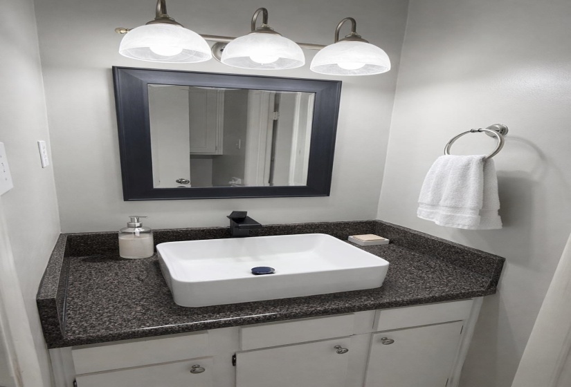 766 ROLAND ST, Memphis, Tennessee 38104, 2 Bedrooms Bedrooms, ,1.1 BathroomsBathrooms,Duplexes,For Sale,ROLAND,10223710
