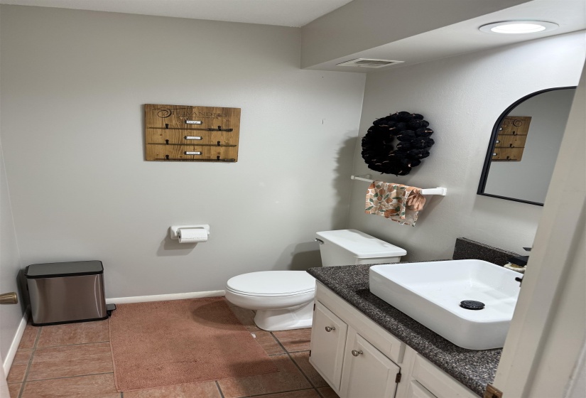 766 ROLAND ST, Memphis, Tennessee 38104, 2 Bedrooms Bedrooms, ,1.1 BathroomsBathrooms,Duplexes,For Sale,ROLAND,10223710