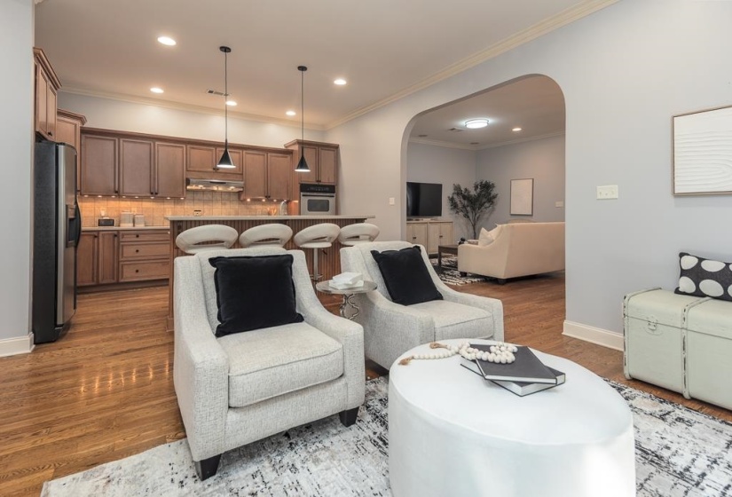 520 RIENZI DR, Memphis, Tennessee 38103, 4 Bedroom Bedrooms, 9 Room Rooms,3 BathroomBathrooms,Residential,For Sale,RIENZI,0,10223706