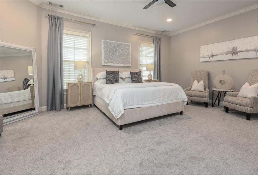 520 RIENZI DR, Memphis, Tennessee 38103, 4 Bedroom Bedrooms, 9 Room Rooms,3 BathroomBathrooms,Residential,For Sale,RIENZI,0,10223706