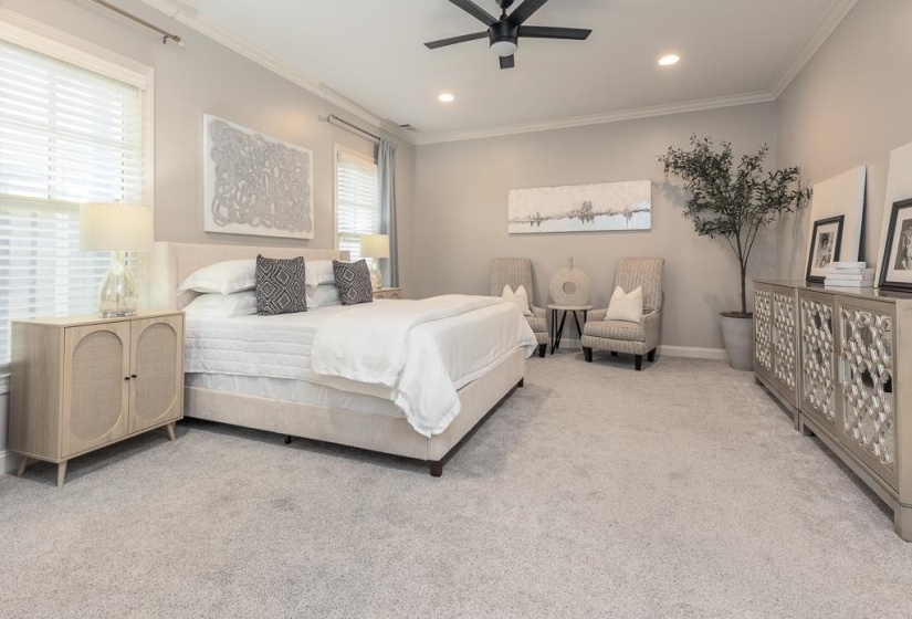 520 RIENZI DR, Memphis, Tennessee 38103, 4 Bedroom Bedrooms, 9 Room Rooms,3 BathroomBathrooms,Residential,For Sale,RIENZI,0,10223706