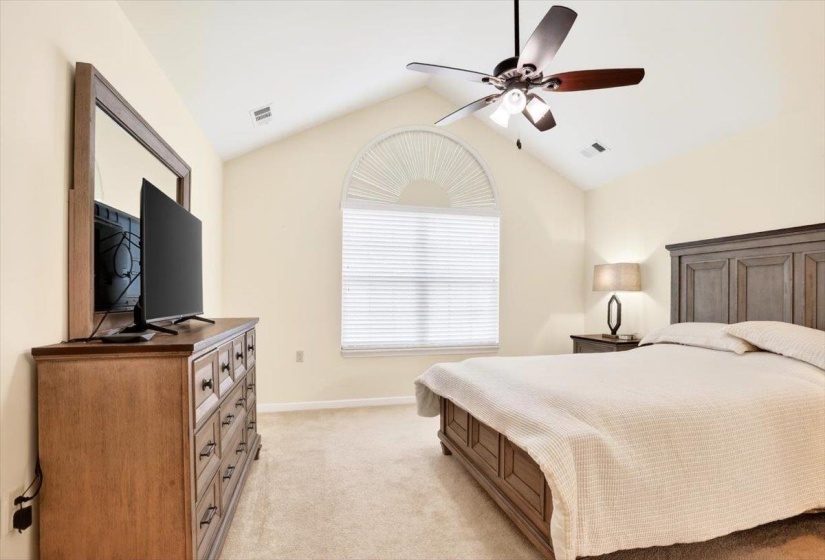 1601 SOUTHFIELD CIR, Memphis, Tennessee 38016, 2 Bedrooms Bedrooms, 6 Rooms Rooms,2 BathroomsBathrooms,Residential,For Sale,SOUTHFIELD,10223707