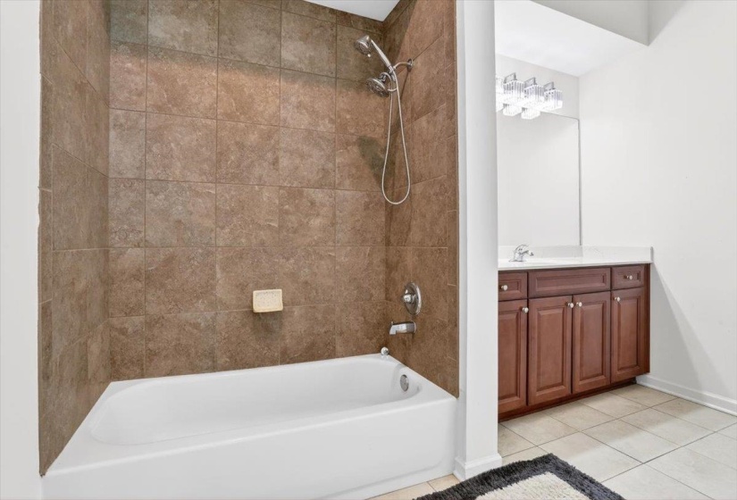1601 SOUTHFIELD CIR, Memphis, Tennessee 38016, 2 Bedrooms Bedrooms, 6 Rooms Rooms,2 BathroomsBathrooms,Residential,For Sale,SOUTHFIELD,10223707