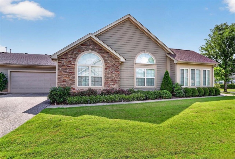 1601 SOUTHFIELD CIR, Memphis, Tennessee 38016, 2 Bedrooms Bedrooms, 6 Rooms Rooms,2 BathroomsBathrooms,Residential,For Sale,SOUTHFIELD,10223707
