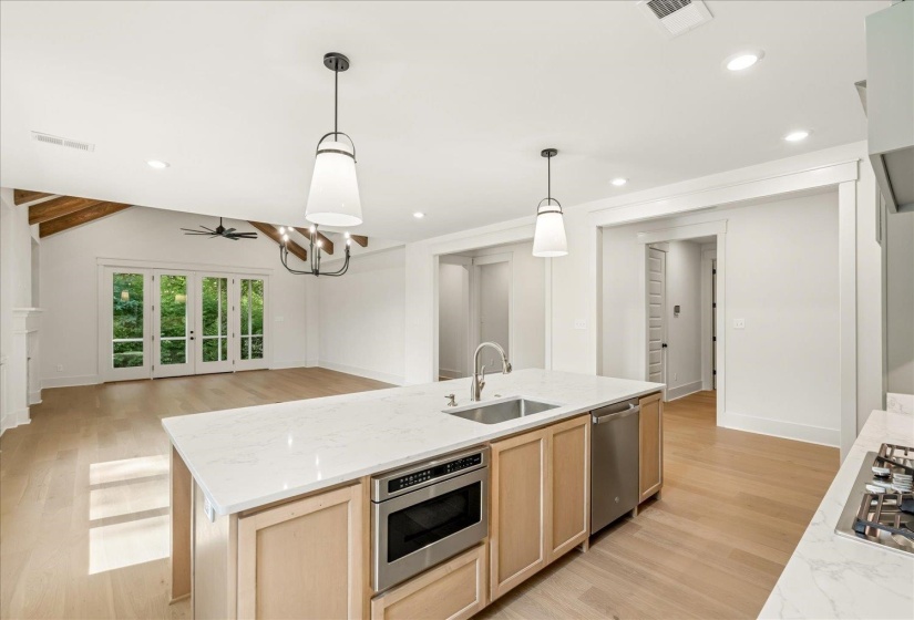 275 MOSSBERRY LN, Collierville, Tennessee 38017, 3 Bedroom Bedrooms, 10 Room Rooms,3.1 BathroomBathrooms,Residential,For Sale,MOSSBERRY,0,10223720